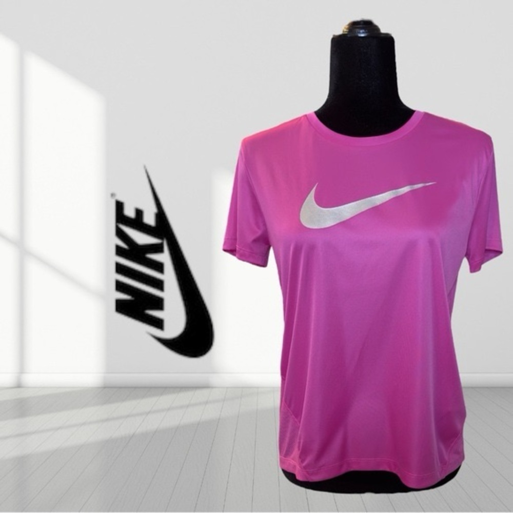 Nike T-shirt